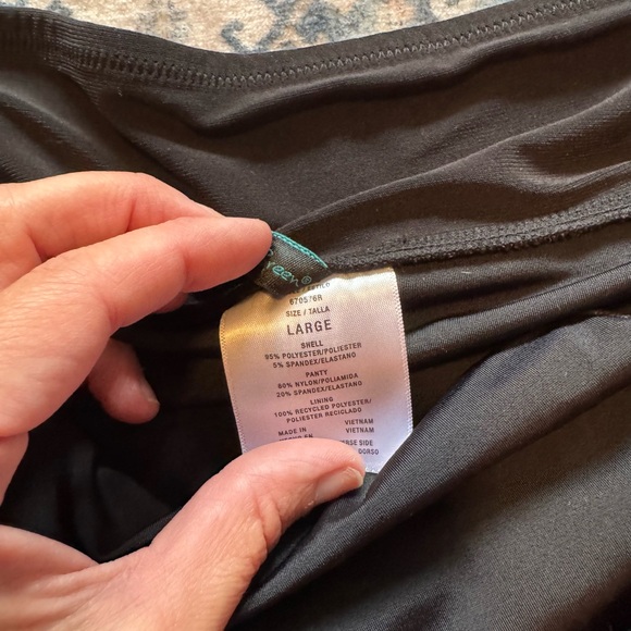 Aqua Green Black Swim Skorts - Picture 3 of 5